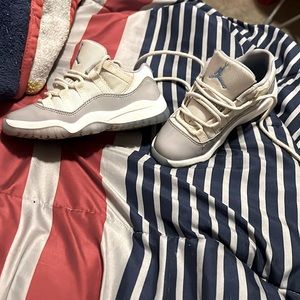 Jordan low 11’s boys 12c